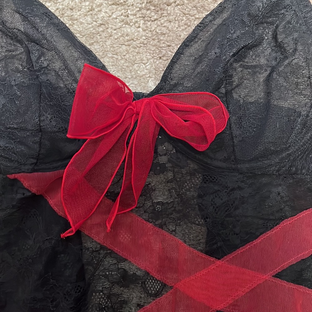 Cacique chemise, black with “ribbon/bow,” size 12 (or 14/16, see photos) EUC! - Picture 4 of 8
